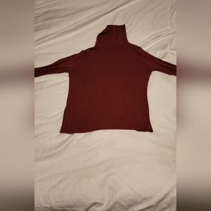 Maroon knit turtleneck, small